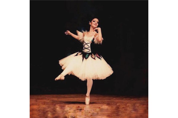 JÜLİDE ORAL: ‘BALEDE HER ZAMAN DAHA İYİSİ VARDIR’