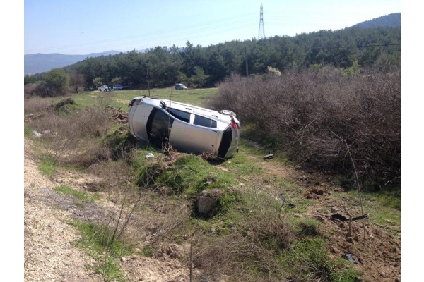 GÜZELHİSAR YOLUNDA TRAFİK  KAZASI: 2 YARALI
