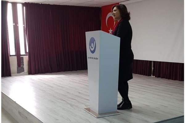 İYİ DERSLER’DE “MESLEK TANITIM GÜNLERİ” SÜRÜYOR