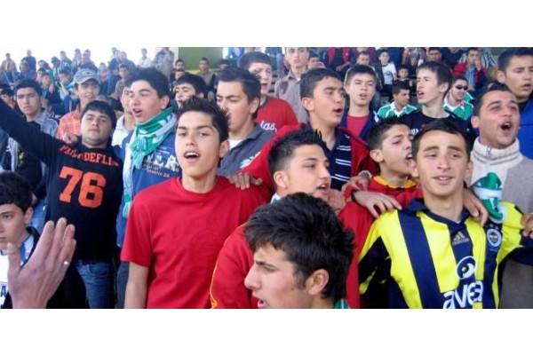 ALİAĞASPOR, BİR BABAYİĞİT ARANIYOR