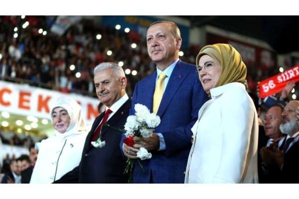 CUMHURBAŞKANI VE BAŞBAKAN İZMİR’DE