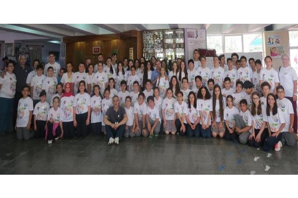 GAZİ ORTAOKULU'NDA 'TÜBİTAK 4006 BİLİM FUARI'