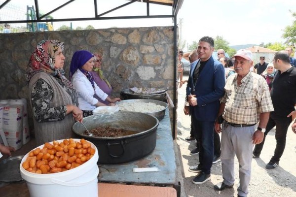 Aşağı Şehitkemal’de köy hayrı