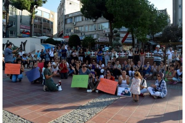 ALİAĞALI KADINLAR ‘EMİNE BULUT’ İÇİN TOPLANDI