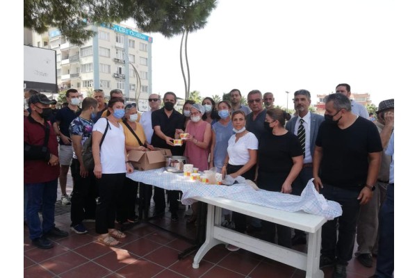 CHP’DEN AŞURE İKRAMI