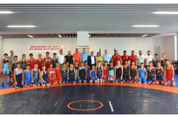 MİLLİ GÜREŞÇİLER ALİAĞA’DA KAMPTA