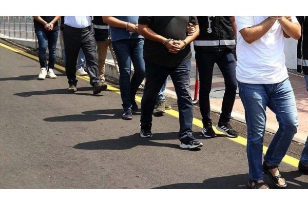 6 ilde 16 şüpheliye yönelik FETÖ operasyonu