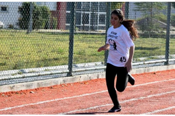 CUMHURİYET İÇİN KOŞTULAR