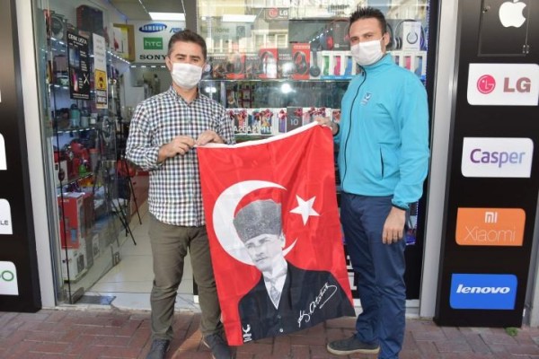 ESNAFA CUMHURİYET BAYRAMI HEDİYESİ