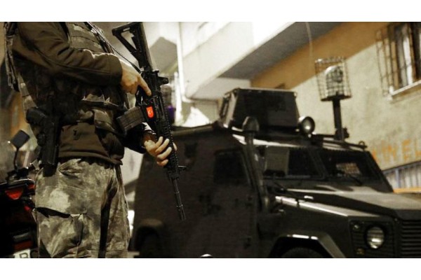 Terör operasyonlarında 12 şüpheli yakalandı