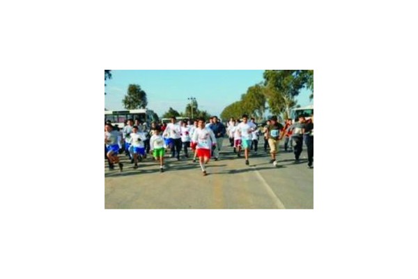 Yağmur koşuyu erteledi