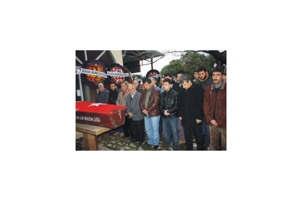 FOÇA YOLU BİR CAN DAHA ALDI