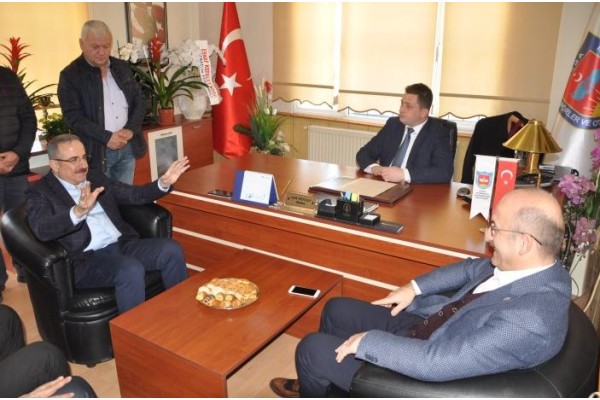 SÜREKLİ’DEN YENİ SEÇİLEN BAŞKANLARA TEBRİK ZİYARETİ