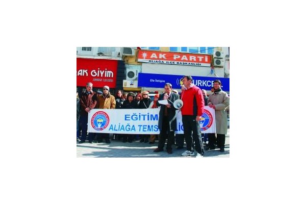 Eğitim-İş'ten 4+4+4 protestosu