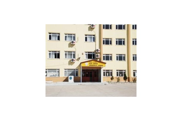 Alp Oğuz Anadolu Lisesi İzmir birincisi