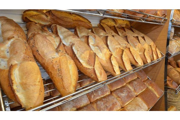 EKMEĞE ZAM GELDİ, PİDE FİYATLARI BİLERLENDİ