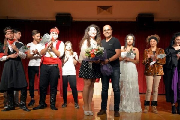 ‘SİNBAD VE ADALAR PRENSESİ’ AYAKTA ALKIŞLANDI