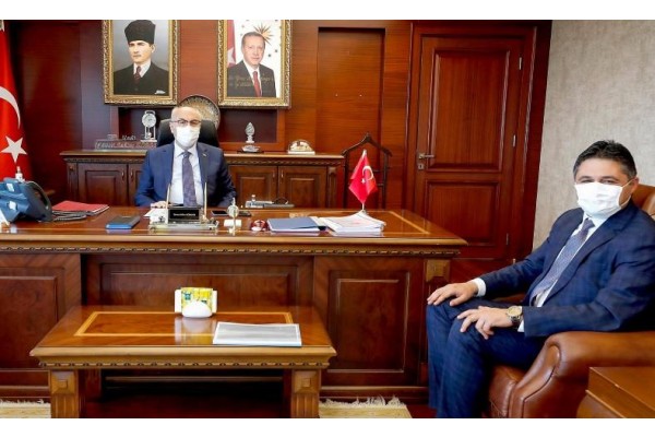 ACAR’DAN VALİ KÖŞGER’E HAYIRLI OLSUN ZİYARETİ