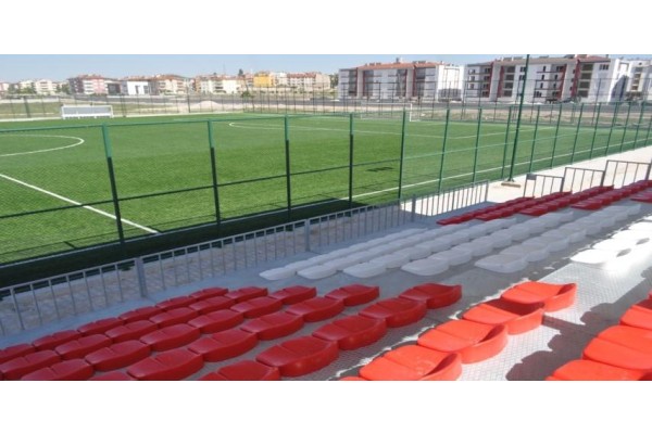 YENİ MAHALLE’YE FUTBOL SAHASI YAPILACAK