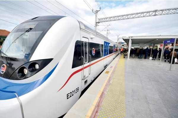 ZAFER BAYRAMI’NDA TOPLU ULAŞIM 1 KURUŞ