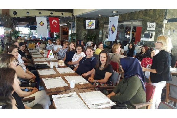 FİNAL LİSESİ’NDEN VELİLERLE TANIŞMA KAHVALTISI