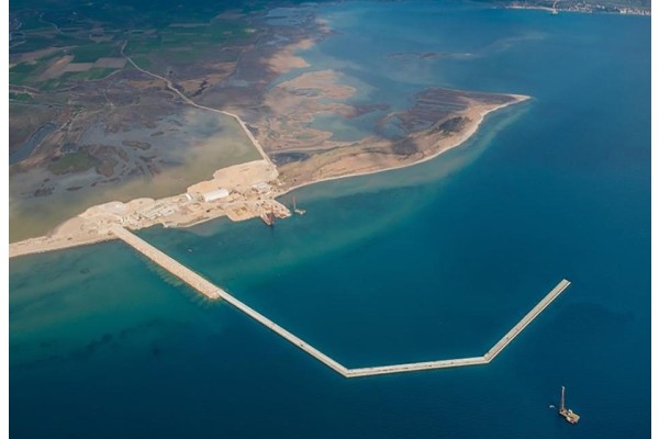 ‘ÇANDARLI ENDÜSTRİ VE LİMAN ÜSSÜ OLABİLİR’