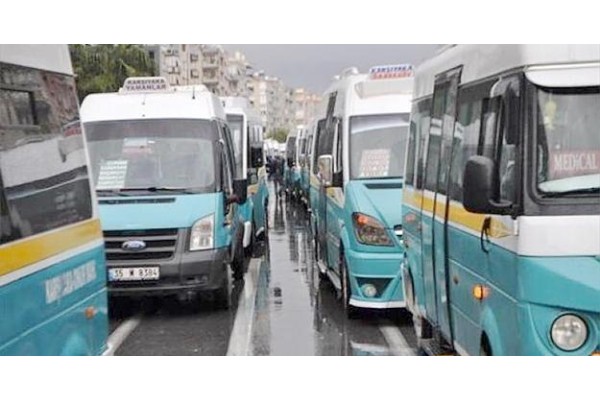 İZMİR'DE DOLMUŞLARA ZAM GELDİ