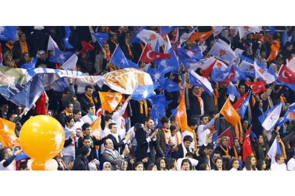 AK PARTİ KONGREYE DOĞRU...