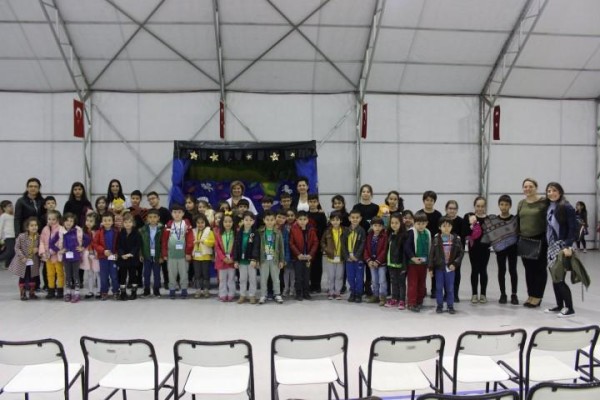 ALİAĞA TED KOLEJİ MİNİKLER İÇİN OYNADI