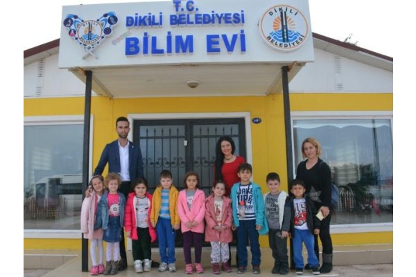 ÇOCUK BİLİM EVİ’NE YOĞUN İLGİ