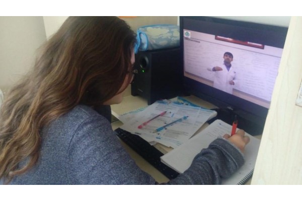 İLK ONLİNE EĞİTİM MENEMEN BELEDİYESİ’NDEN