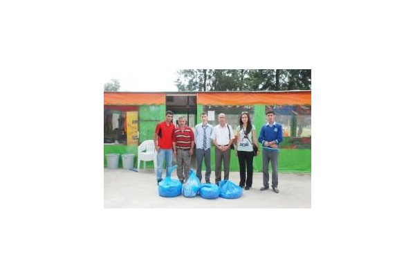 Öğrencilerden engellilere 15 bin kapak