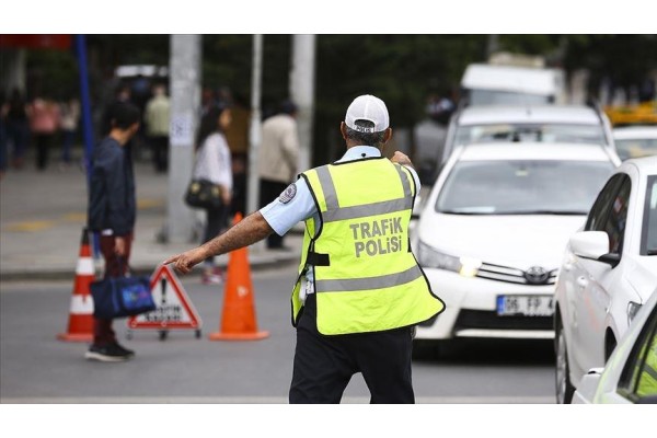 Komisyondan geçti: Trafik cezaları artırılıyor