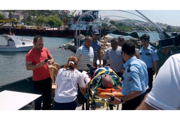 DENİZDE ERKEK CESEDİ BULUNDU