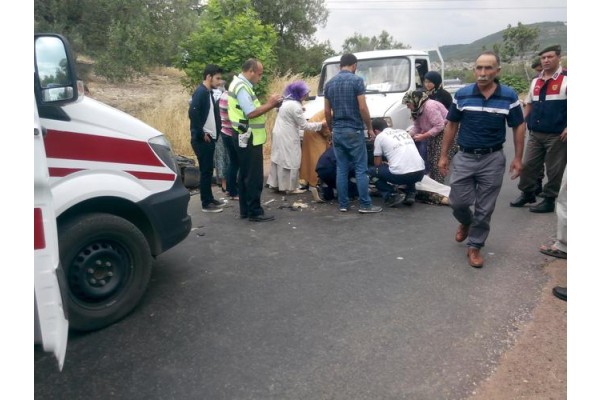 SAMURLU YOLUNDA KAZA:1 ÖLÜ,1 YARALI