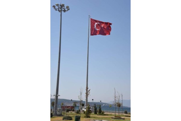 AVCI RAMADAN DEV TÜRK BAYRAĞI