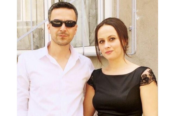 EŞLERİ ÖLÜM DE AYIRAMADI