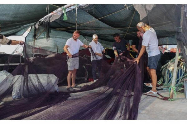 Balıkçılar "vira bismillah" için gün sayıyor