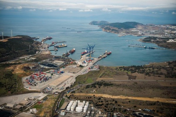 LİMANLAR PETROKİMYAYLA CANLANDI