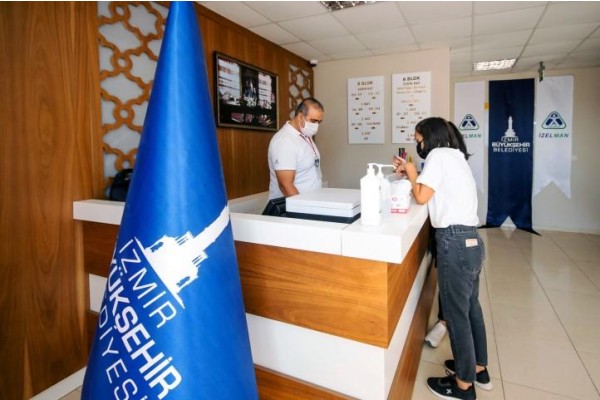 YURT ARAYAN GENÇLERE, BÜYÜKŞEHİR KAPILARINI AÇTI