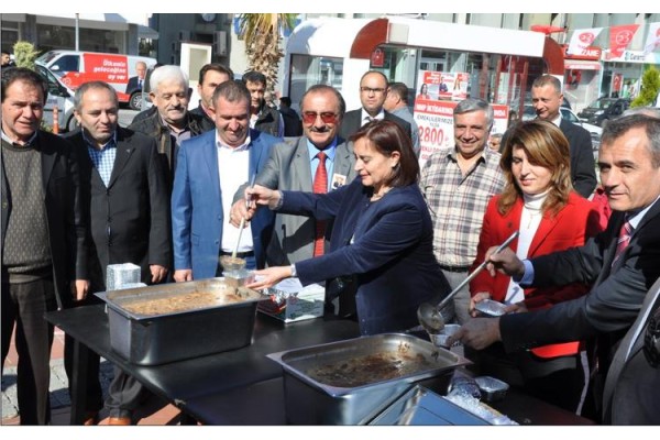 MHP’DEN AŞURE ETKİNLİĞİ