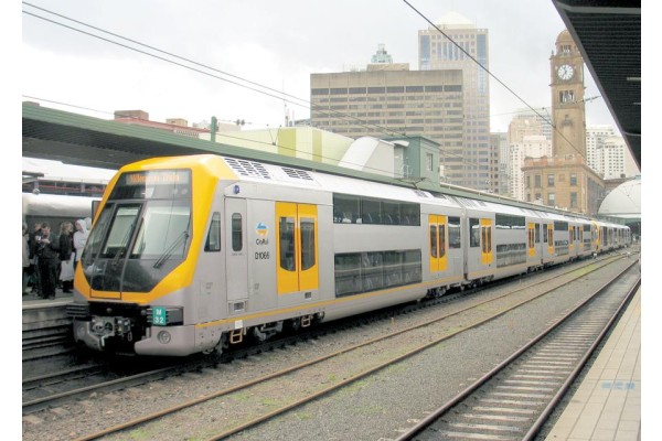 ÇİFT KATLI İZBAN GELİYOR!