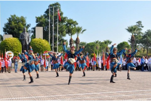 CUMHURİYET BAYRAMI COŞKUYLA KUTLANDI