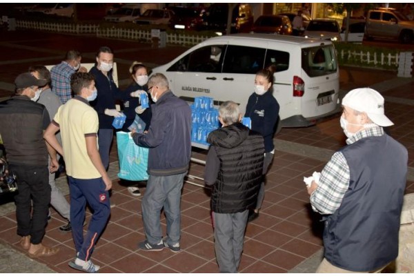 BELEDİYEDEN KANDİL HEDİYESİ