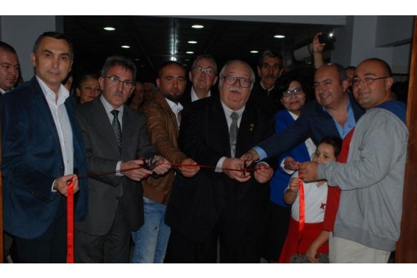 ‘RENK-SİZ’E BÜYÜK İLGİ