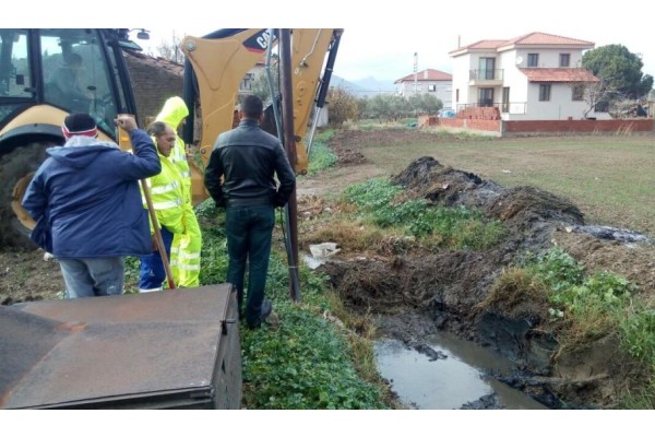 FOÇA'DA YAĞMUR NÖBETİ