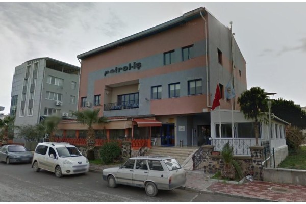 PETROL-İŞ’TE İKİLİ MÜCADELE