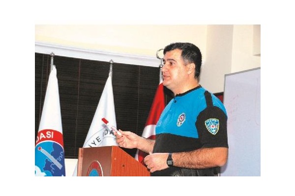 Bilişim suçları seminerleri devam ediyor