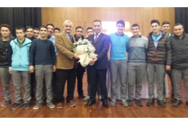 KAYMAKAM, LİSELİLERLE BULUŞTU