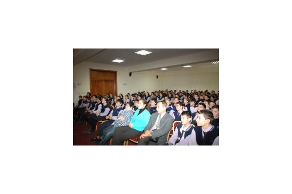 Öğrencilere, İnternetin doğru ve yanlışları anlatıldı